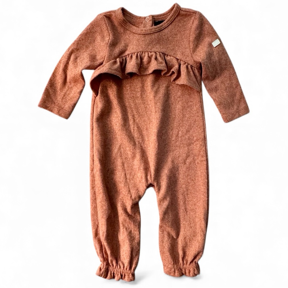 7 For All Mankind one-piece outfit Girls 6/9 Months Dusty Rose Ruffle Accent EUC
